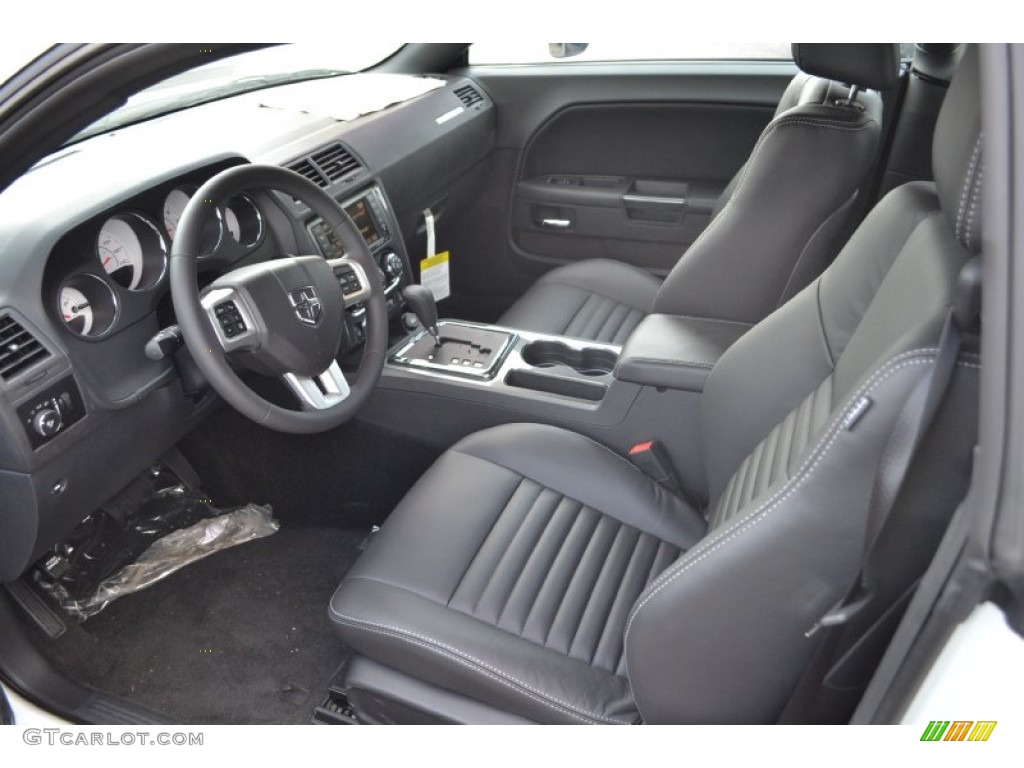 2013 Challenger SXT Plus - Bright White / Dark Slate Gray photo #17