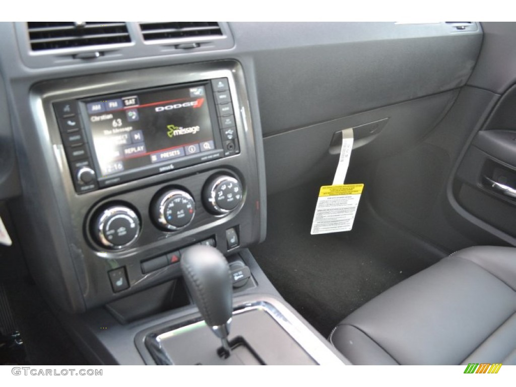 2013 Challenger SXT Plus - Bright White / Dark Slate Gray photo #20