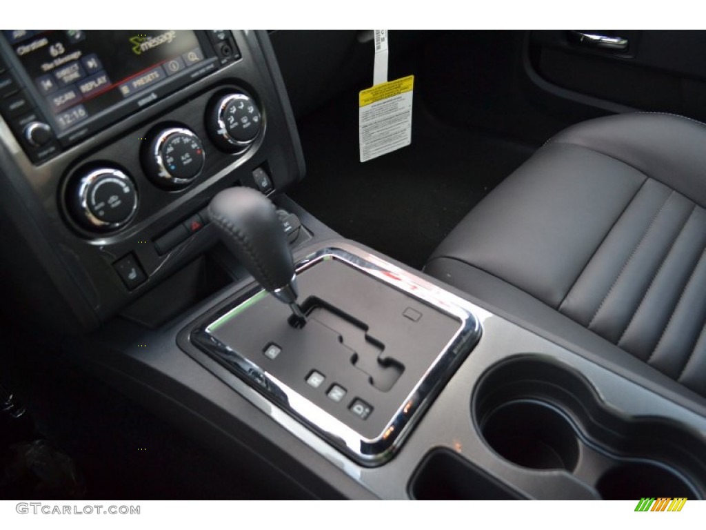 2013 Challenger SXT Plus - Bright White / Dark Slate Gray photo #21