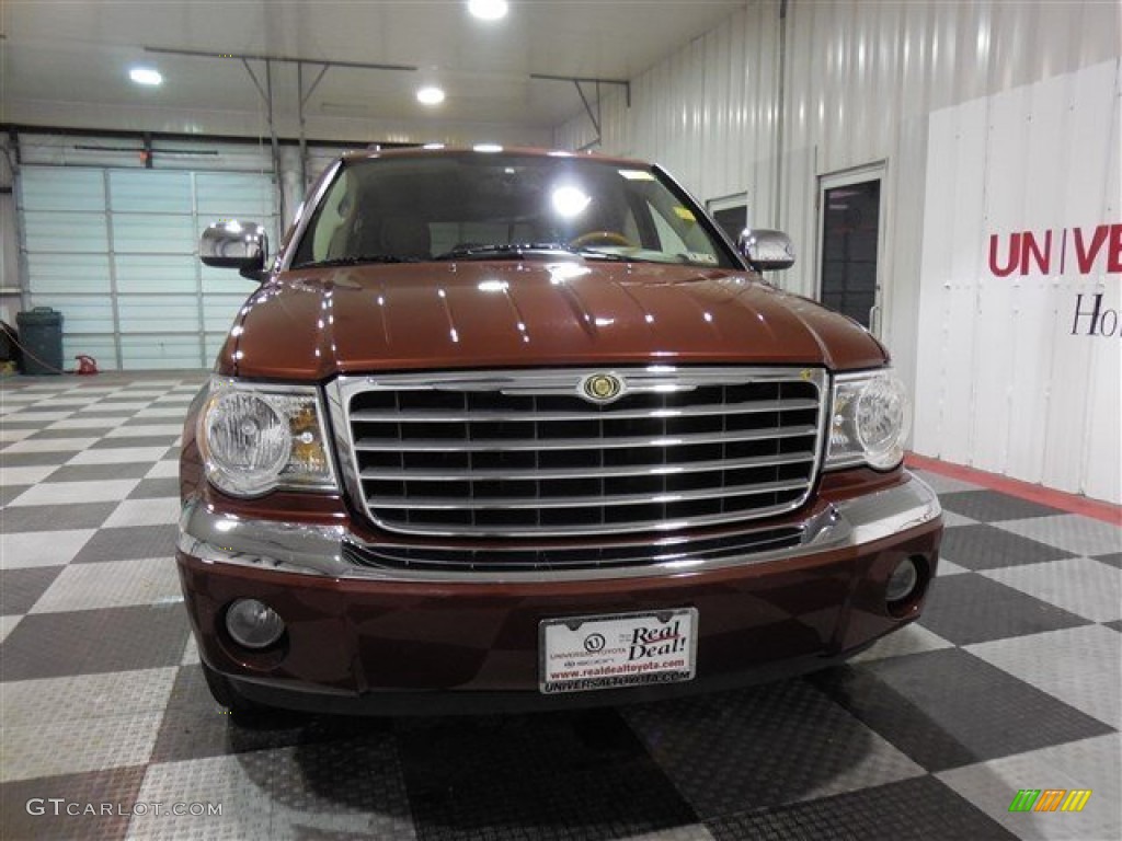 2007 Aspen Limited HEMI - Cognac Crystal Pearl / Dark Khaki/Light Graystone photo #2