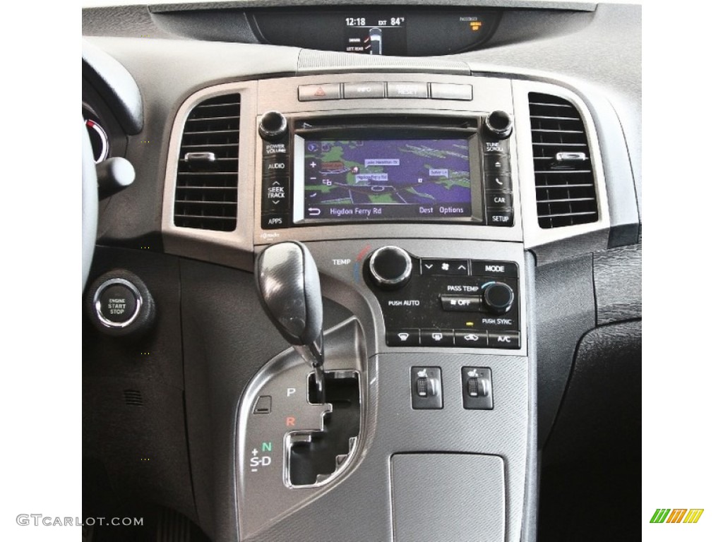 2013 Toyota Venza XLE Controls Photo #84094606