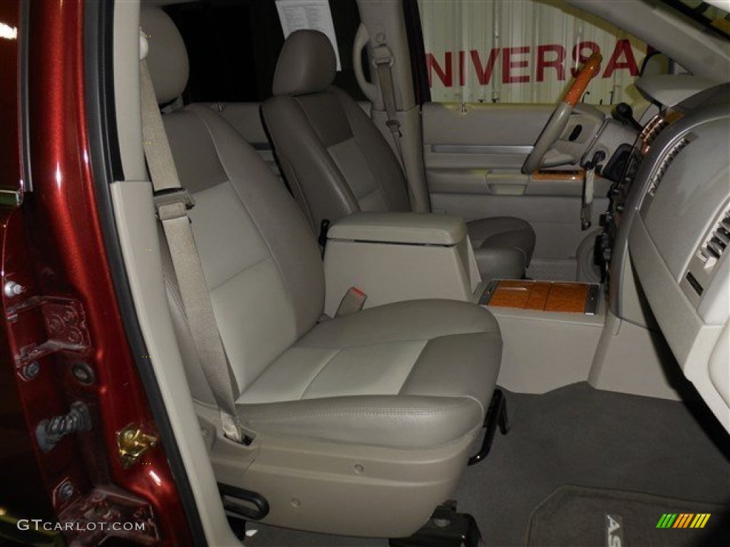 2007 Aspen Limited HEMI - Cognac Crystal Pearl / Dark Khaki/Light Graystone photo #18
