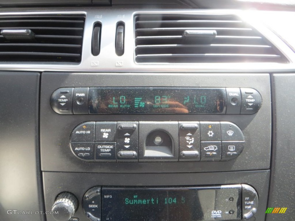 2008 Pacifica Touring - Clearwater Blue Pearlcoat / Pastel Slate Gray photo #33