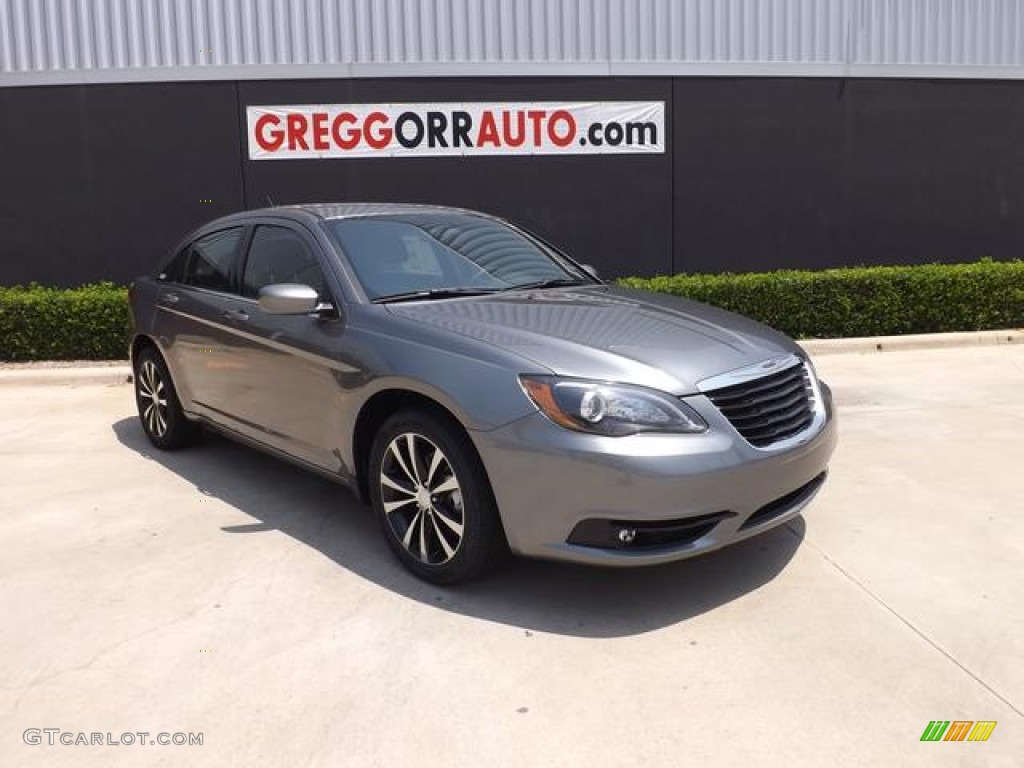 2013 200 S Sedan - Tungsten Metallic / Black photo #1