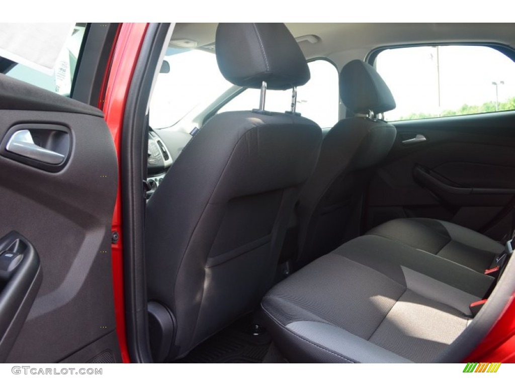 2013 Focus SE Hatchback - Ruby Red / Charcoal Black photo #7