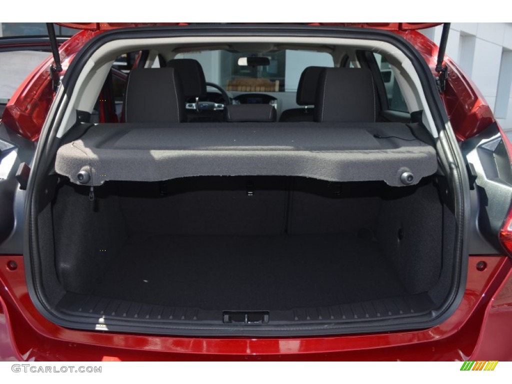 2013 Focus SE Hatchback - Ruby Red / Charcoal Black photo #8