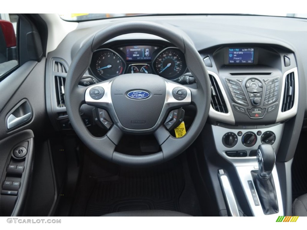 2013 Focus SE Hatchback - Ruby Red / Charcoal Black photo #10