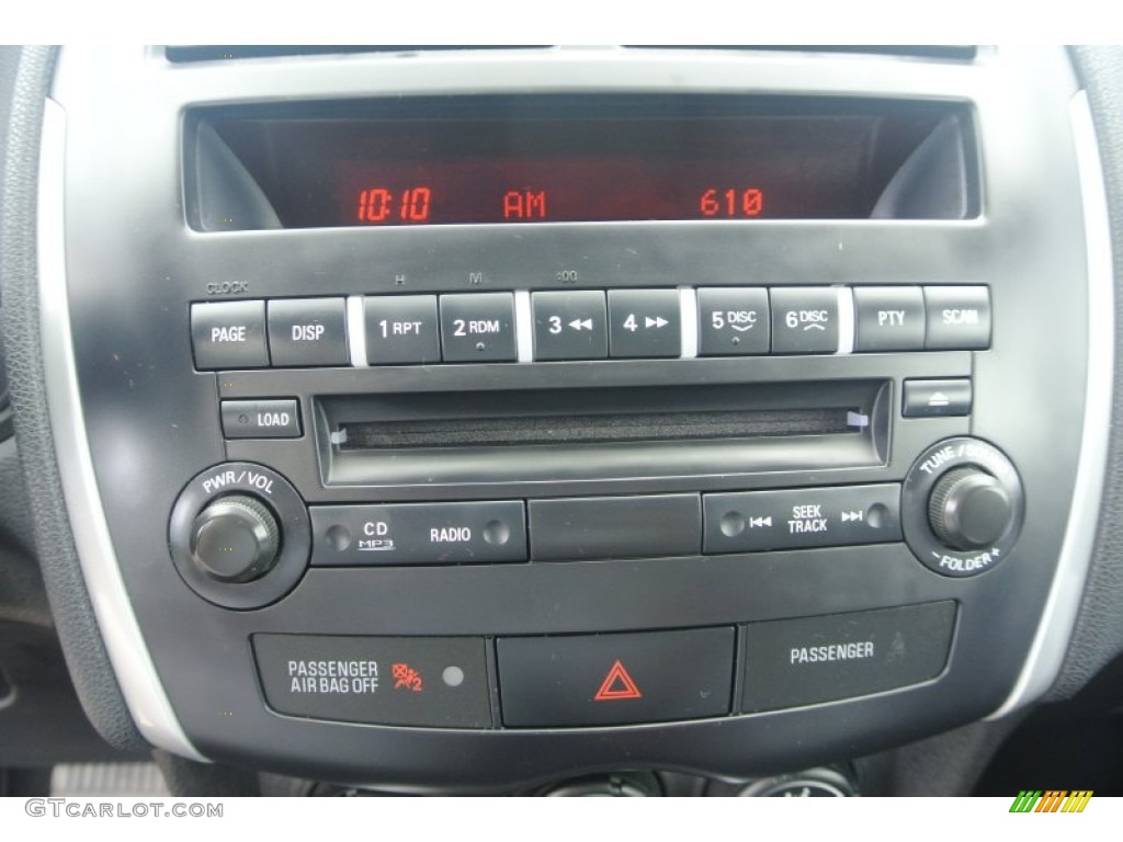 2013 Mitsubishi Outlander Sport ES Controls Photo #84099044