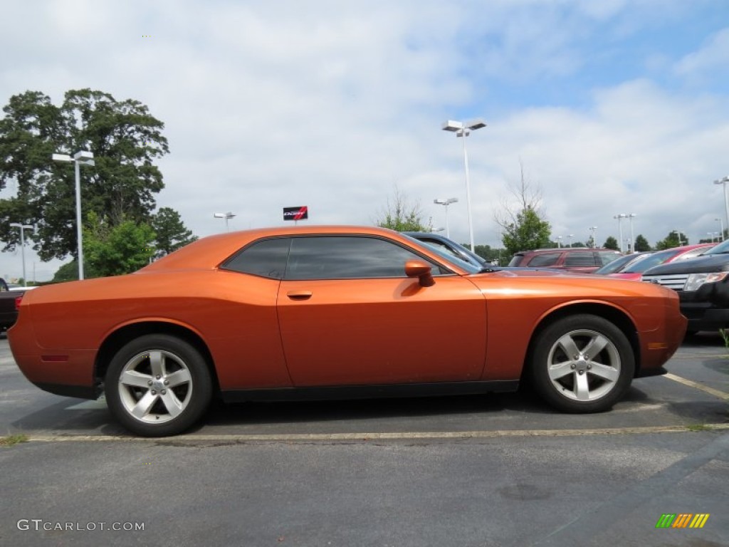 2011 Challenger SE - Toxic Orange Pearl / Dark Slate Gray photo #4