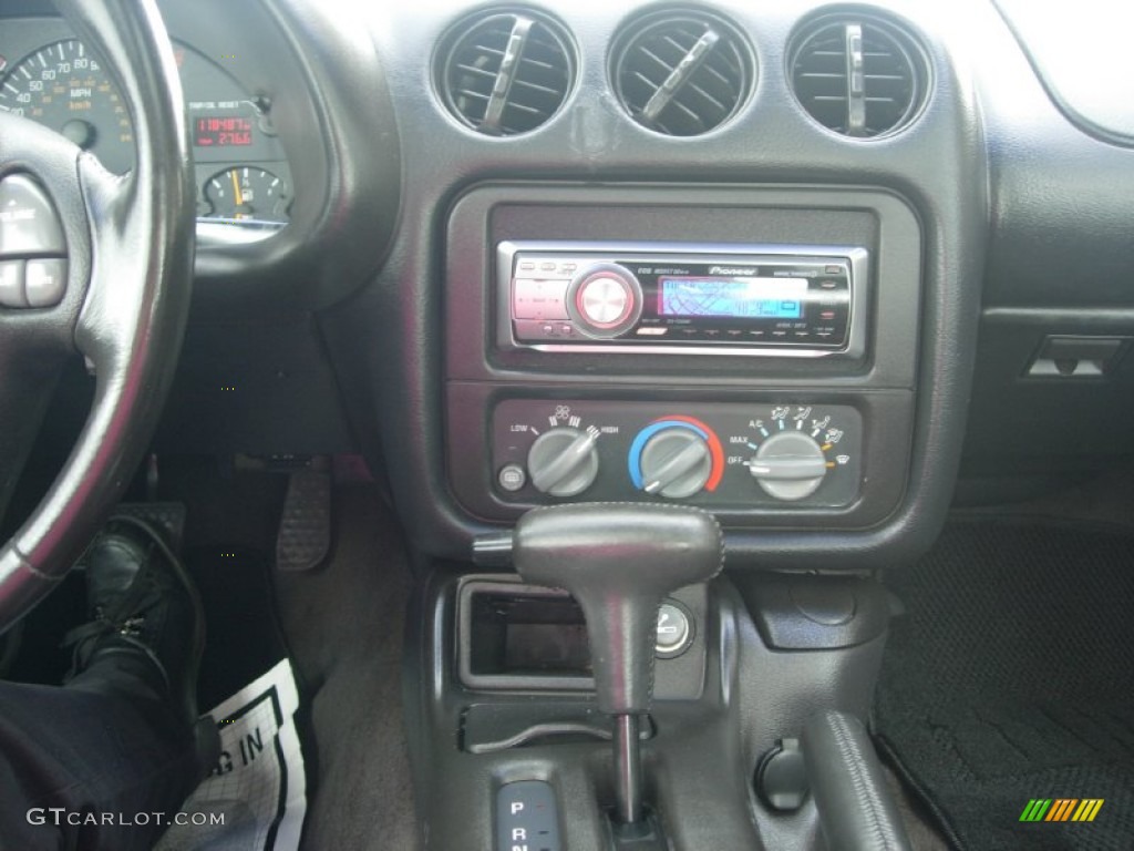 2002 Pontiac Firebird Trans Am Coupe Controls Photos
