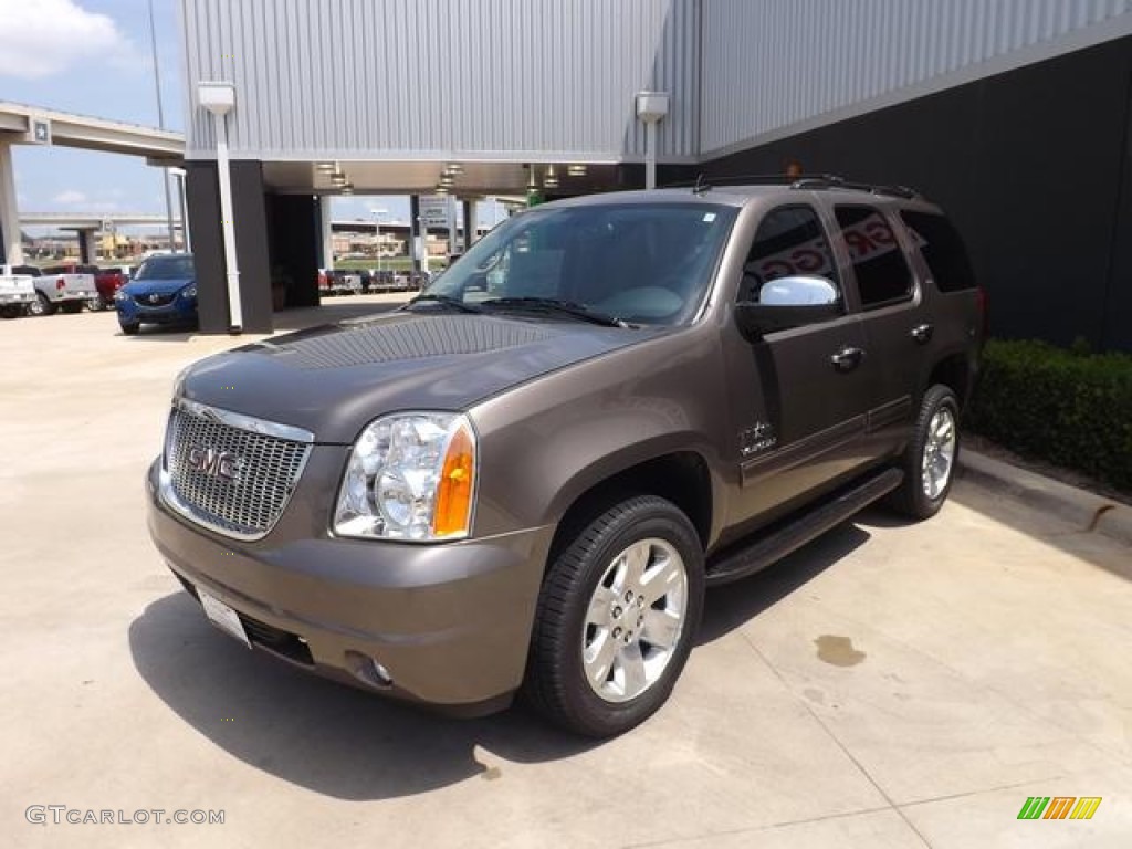 2014 GMC Yukon SLT 4x4 Exterior Photos