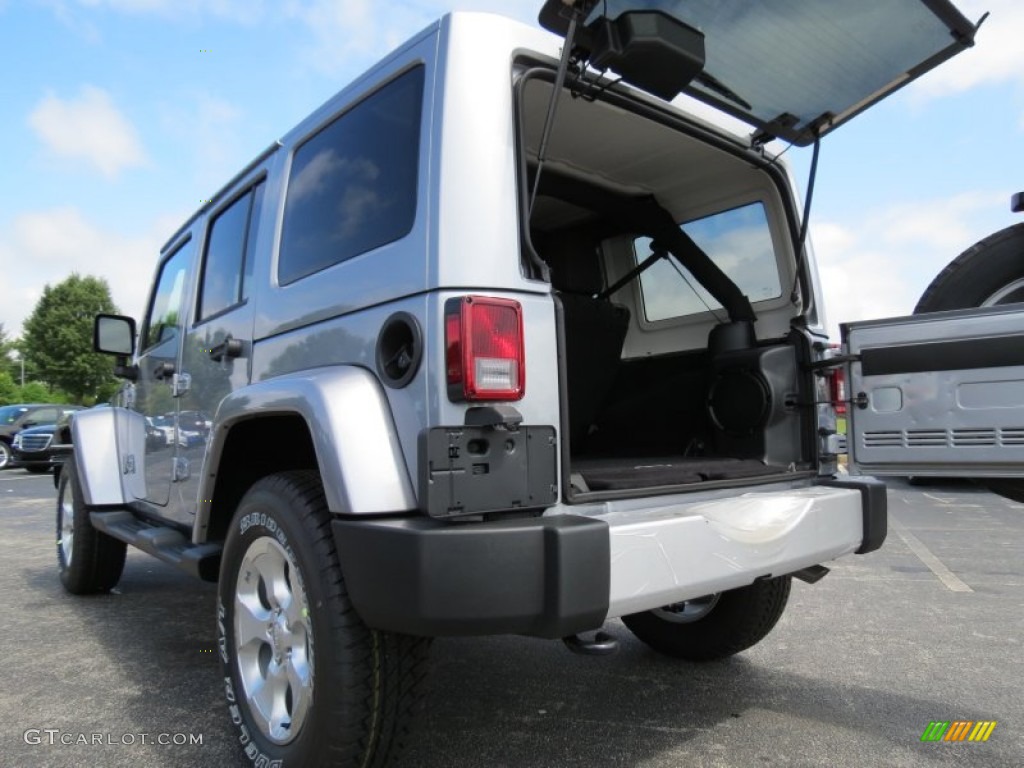 2013 Wrangler Unlimited Sahara 4x4 - Billet Silver Metallic / Black photo #10