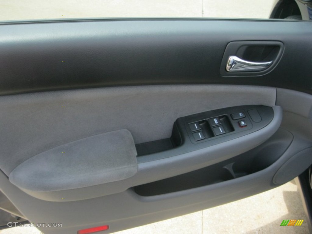 2006 Accord Value Package Sedan - Royal Blue Pearl / Gray photo #14