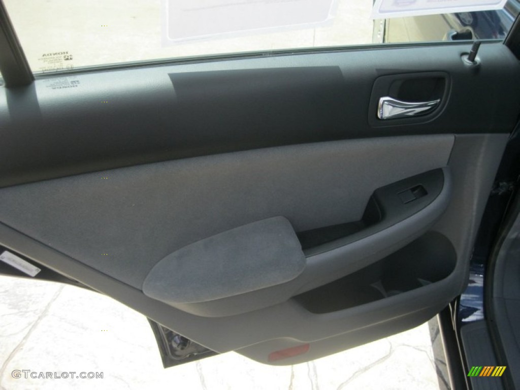 2006 Accord Value Package Sedan - Royal Blue Pearl / Gray photo #25