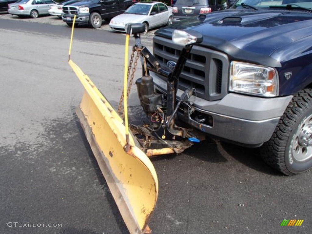 2005 F350 Super Duty XL Regular Cab 4x4 Plow Truck - True Blue Metallic / Medium Flint photo #10