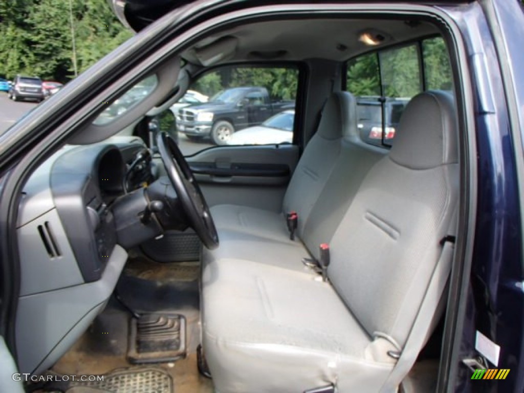 Medium Flint Interior 2005 Ford F350 Super Duty XL Regular Cab 4x4 Plow Truck Photo #84110831