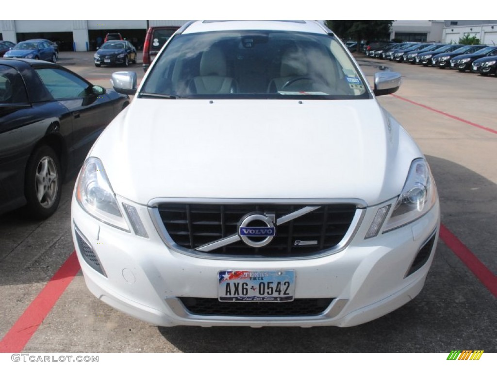 2011 XC60 3.2 R-Design - Cosmic White Metallic / R Design Beige/Off Black Inlay photo #2