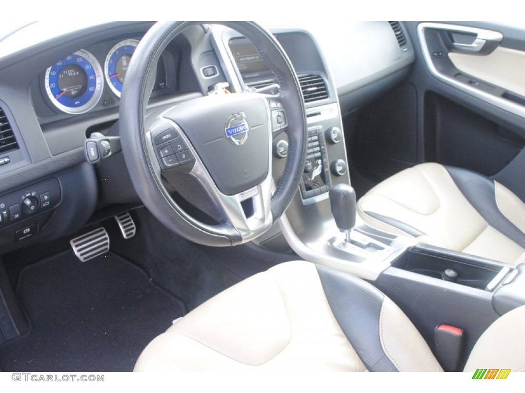 2011 XC60 3.2 R-Design - Cosmic White Metallic / R Design Beige/Off Black Inlay photo #12