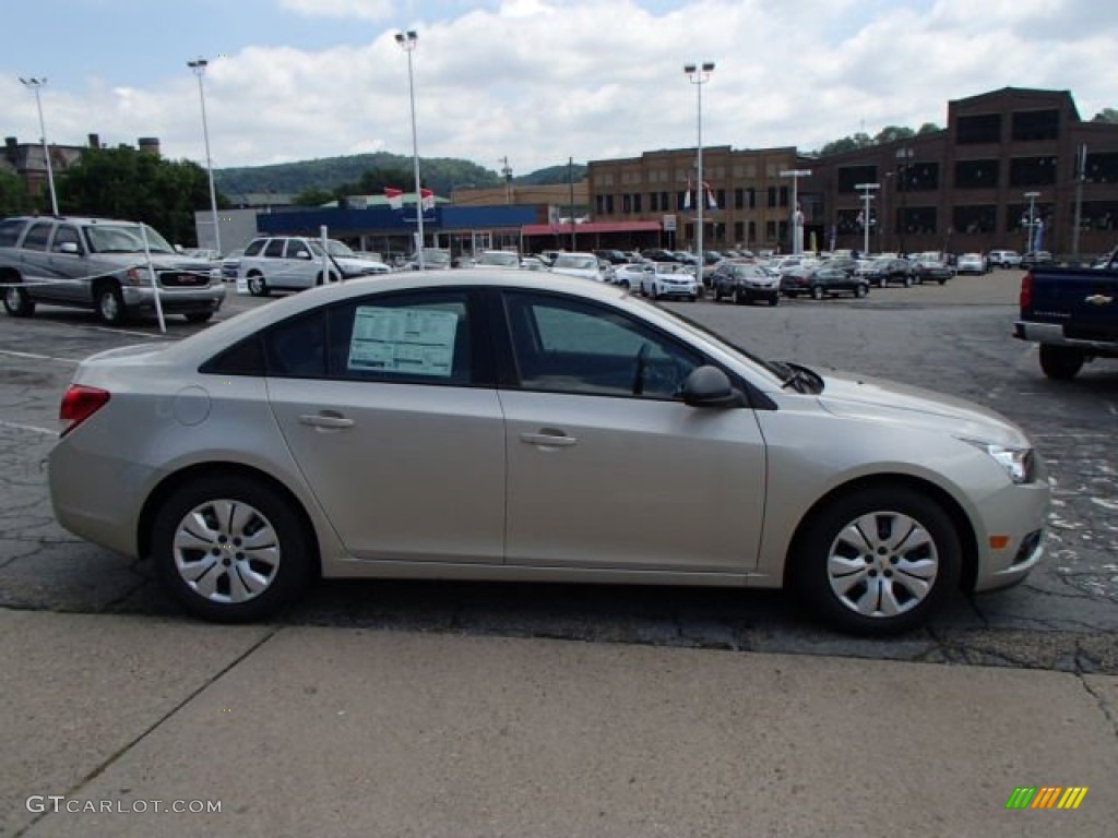 2013 Cruze LS - Champagne Silver Metallic / Jet Black/Medium Titanium photo #1