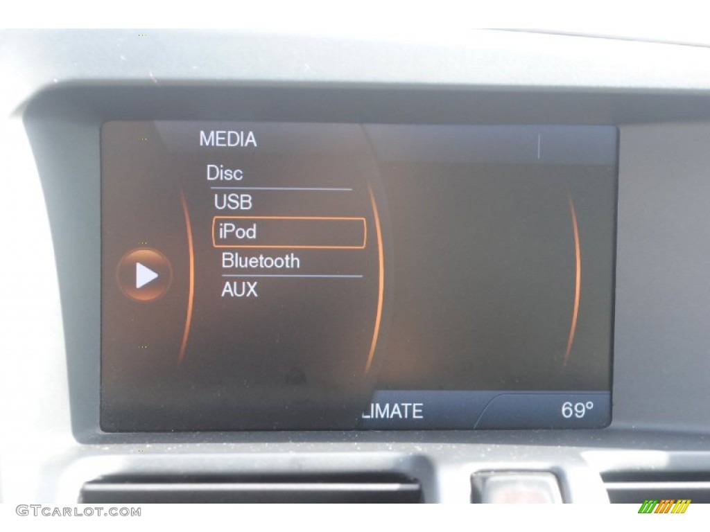 2011 XC60 3.2 R-Design - Cosmic White Metallic / R Design Beige/Off Black Inlay photo #20