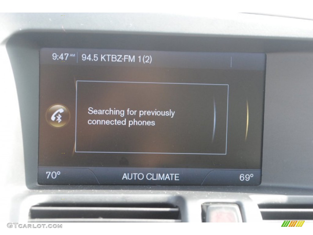 2011 XC60 3.2 R-Design - Cosmic White Metallic / R Design Beige/Off Black Inlay photo #21