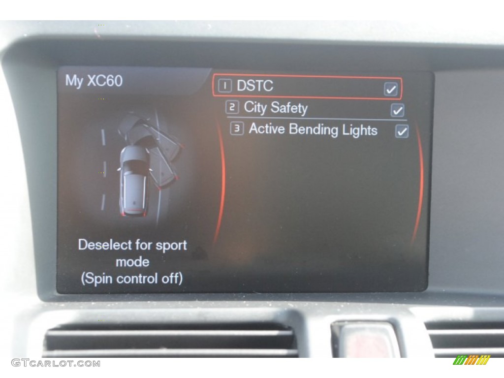 2011 XC60 3.2 R-Design - Cosmic White Metallic / R Design Beige/Off Black Inlay photo #22