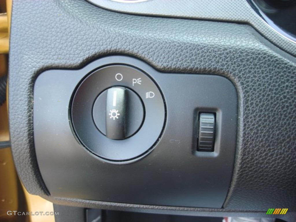 2010 Mustang V6 Coupe - Sunset Gold Metallic / Charcoal Black photo #23