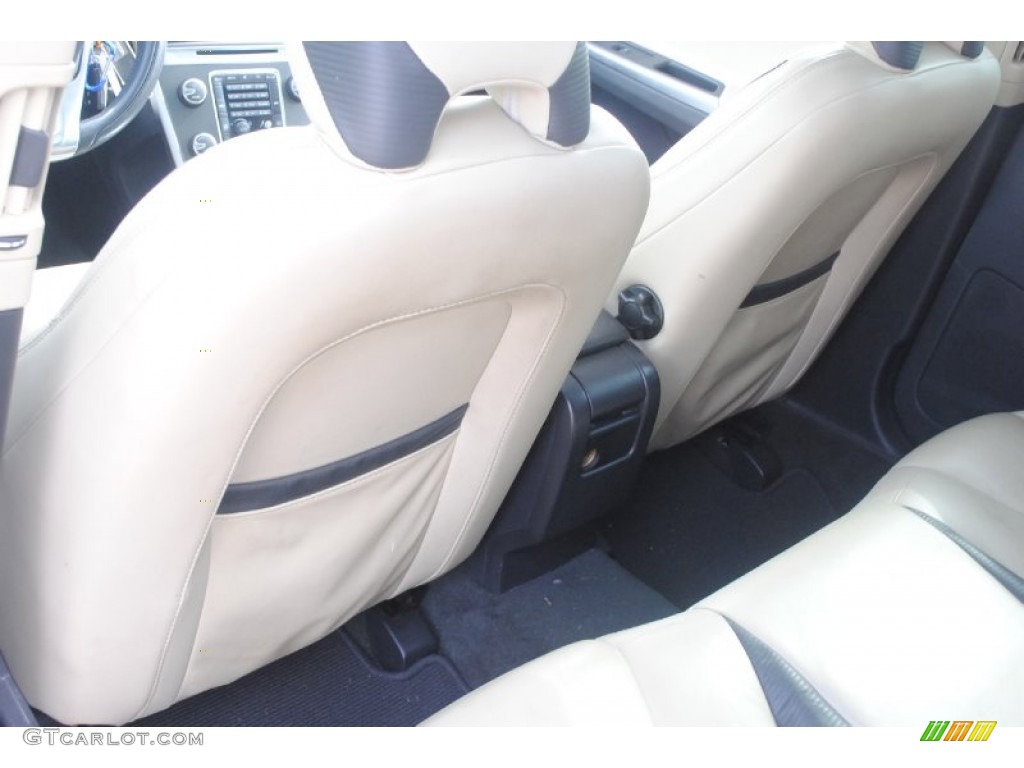 2011 XC60 3.2 R-Design - Cosmic White Metallic / R Design Beige/Off Black Inlay photo #28