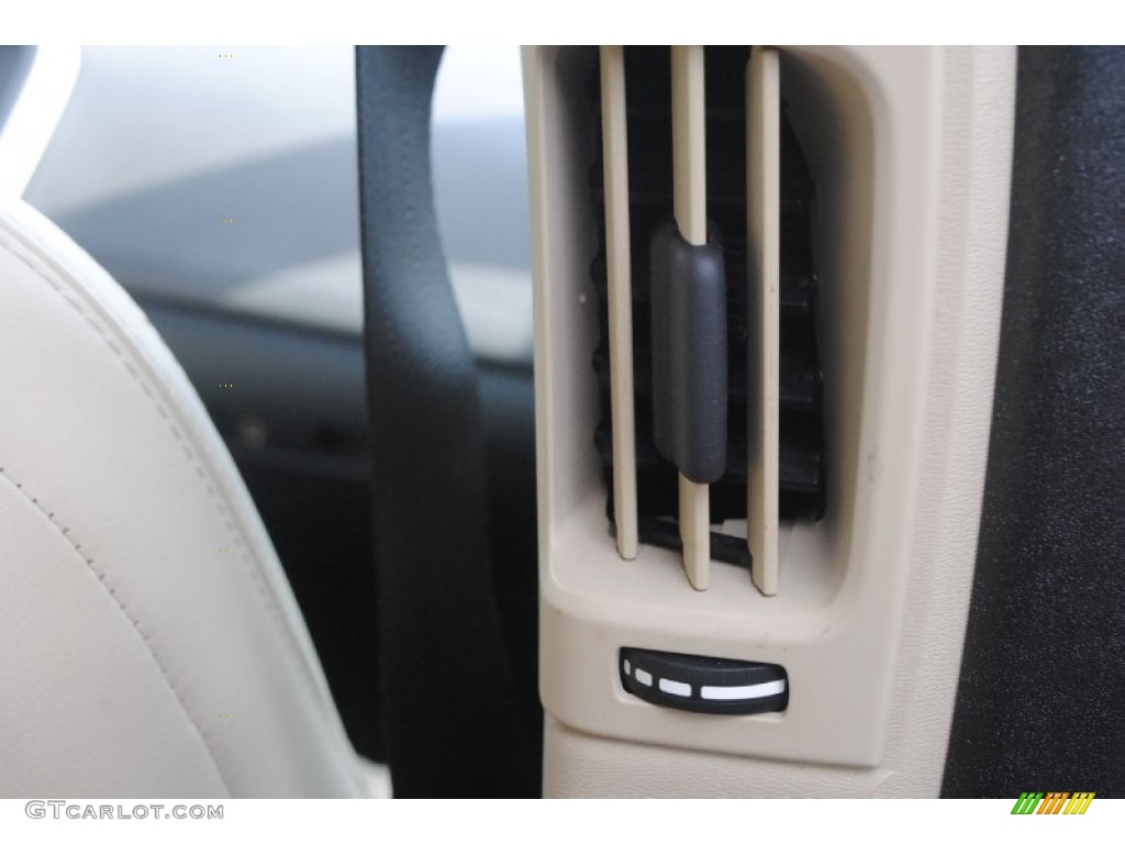 2011 XC60 3.2 R-Design - Cosmic White Metallic / R Design Beige/Off Black Inlay photo #30