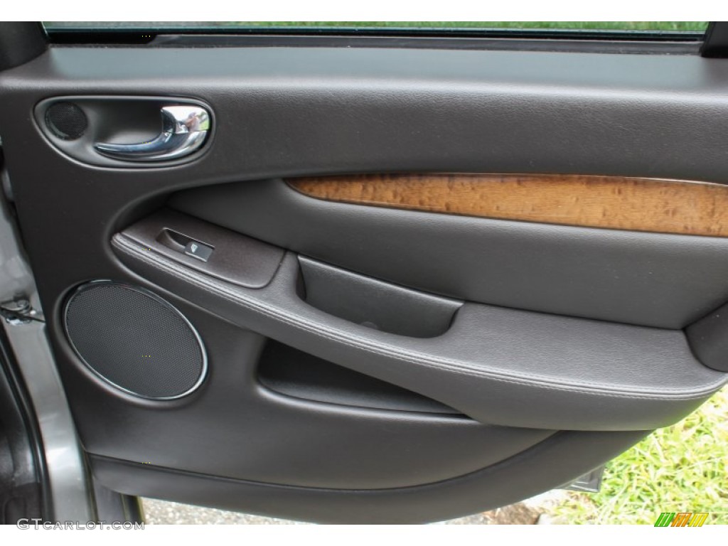 2007 Jaguar X-Type 3.0 Charcoal Door Panel Photo #84112964