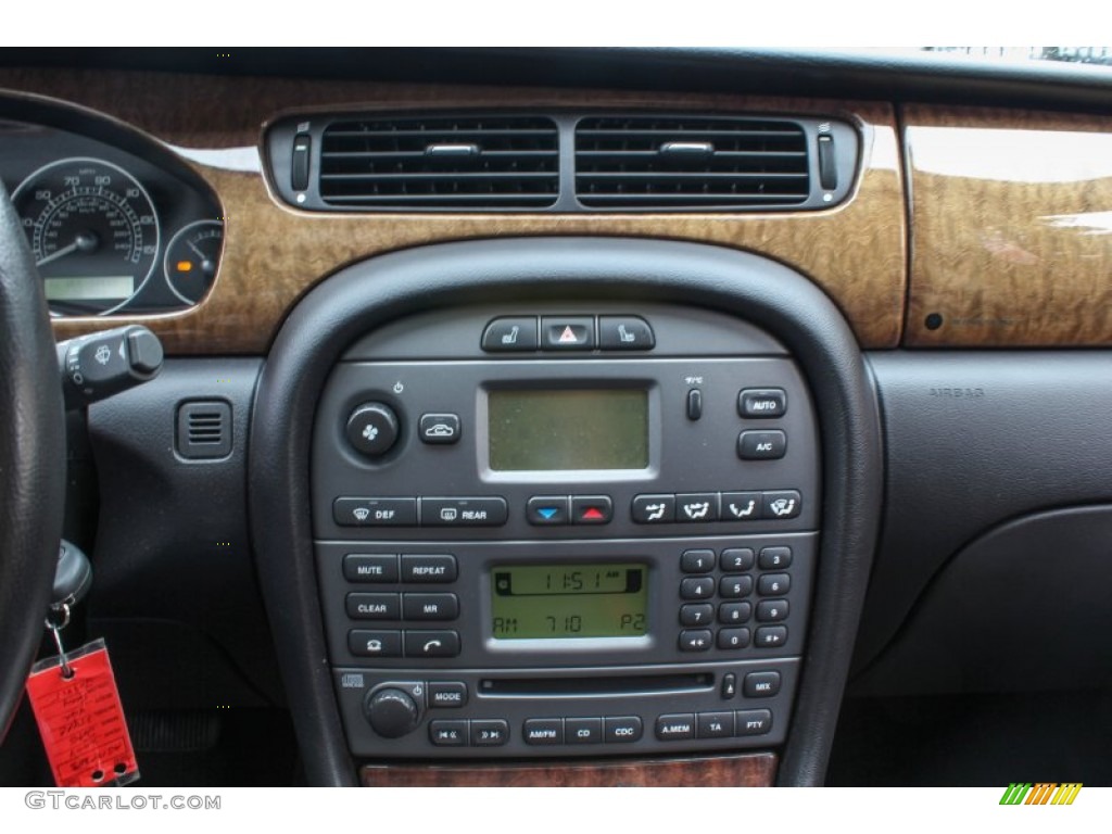2007 Jaguar X-Type 3.0 Controls Photo #84113168