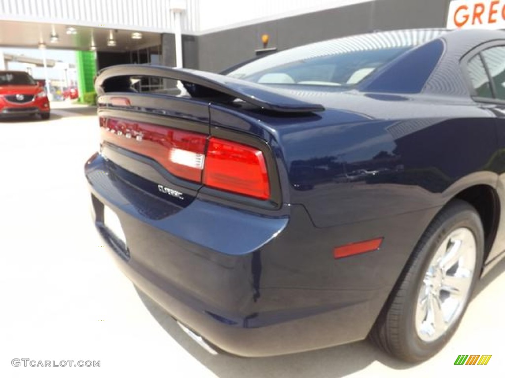 2013 Charger SE - Jazz Blue / Black/Light Frost Beige photo #14