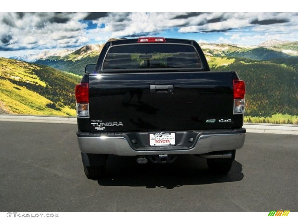 2013 Tundra CrewMax 4x4 - Black / Graphite photo #4