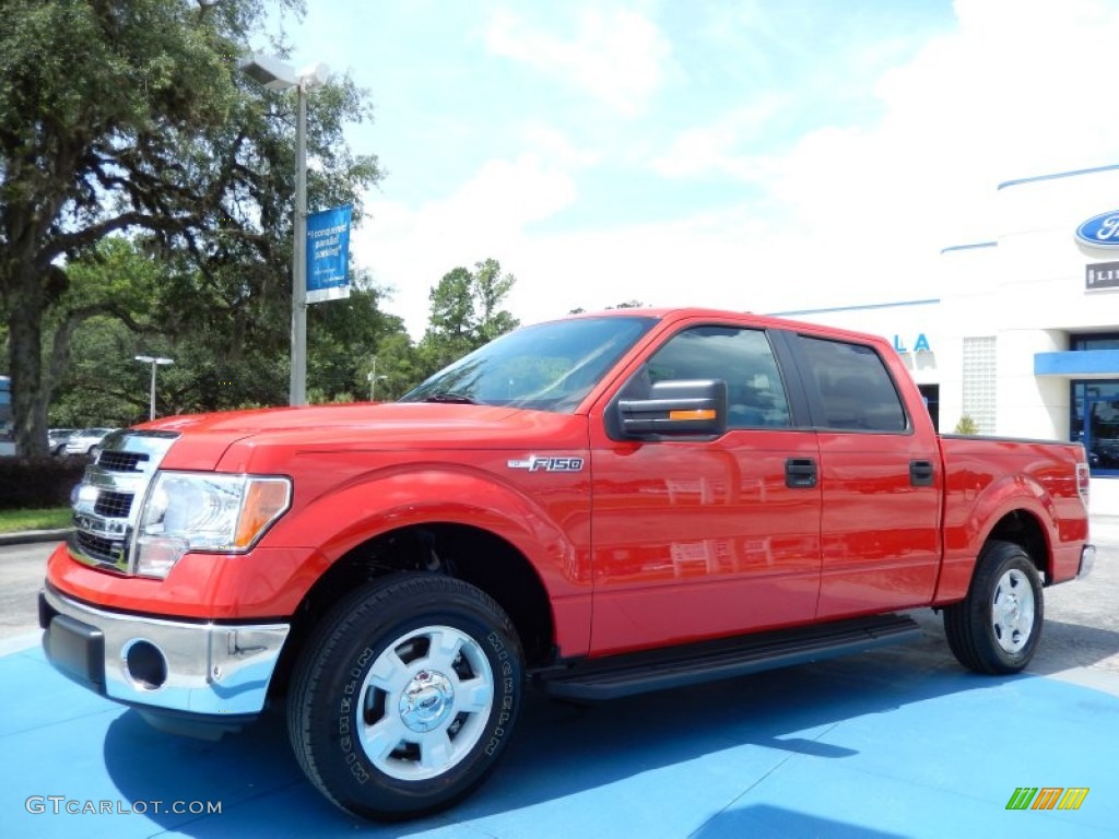 Race Red 2013 Ford F150 XLT SuperCrew Exterior Photo #84116498