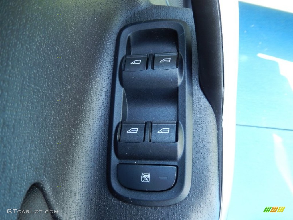 2012 Fiesta SE Hatchback - Lime Squeeze Metallic / Light Stone/Charcoal Black photo #15