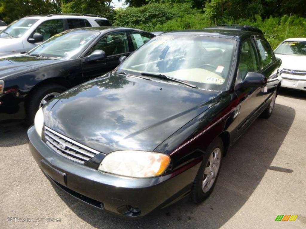 2002 Spectra LS Sedan - Black / Gray photo #5