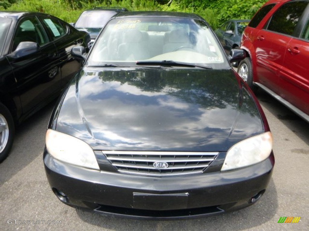 2002 Spectra LS Sedan - Black / Gray photo #6
