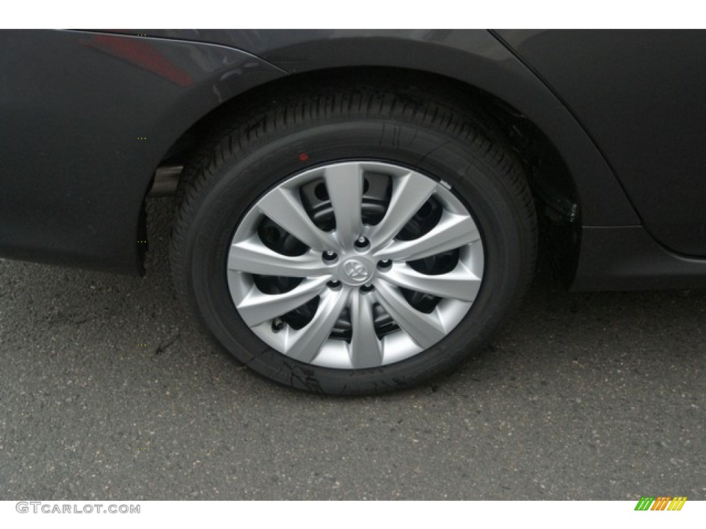 2013 Toyota Corolla LE Wheel Photo #84119513