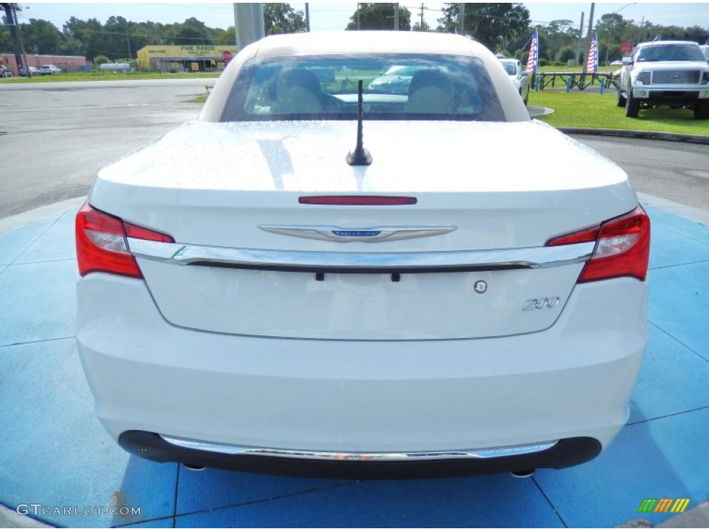 2013 200 Touring Convertible - Bright White / Black/Light Frost Beige photo #4