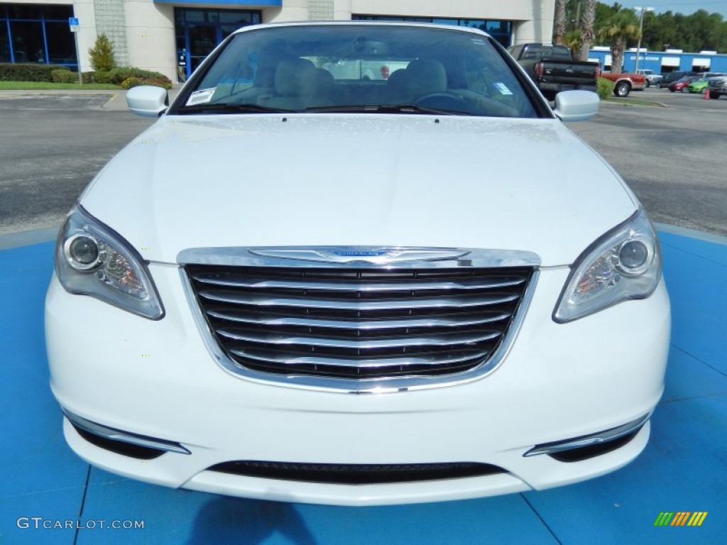 2013 200 Touring Convertible - Bright White / Black/Light Frost Beige photo #8