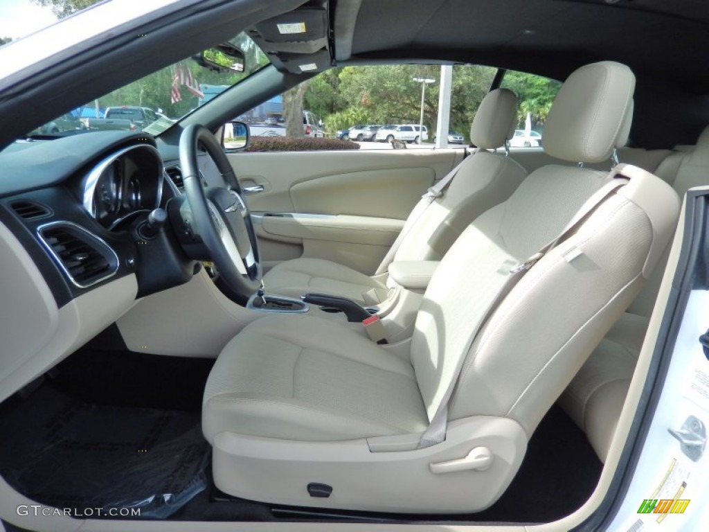 2013 200 Touring Convertible - Bright White / Black/Light Frost Beige photo #17
