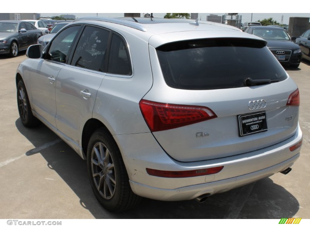 2011 Q5 2.0T quattro - Ice Silver Metallic / Black photo #7