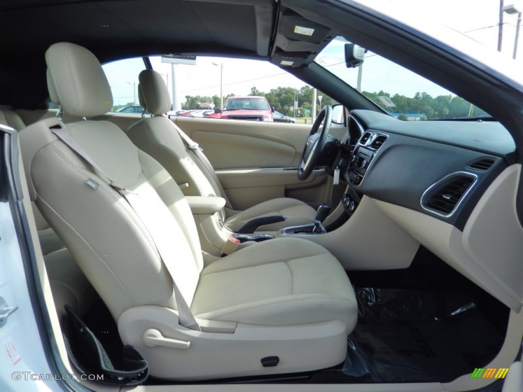 2013 200 Touring Convertible - Bright White / Black/Light Frost Beige photo #22