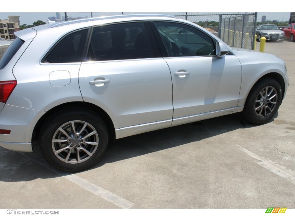 2011 Q5 2.0T quattro - Ice Silver Metallic / Black photo #11
