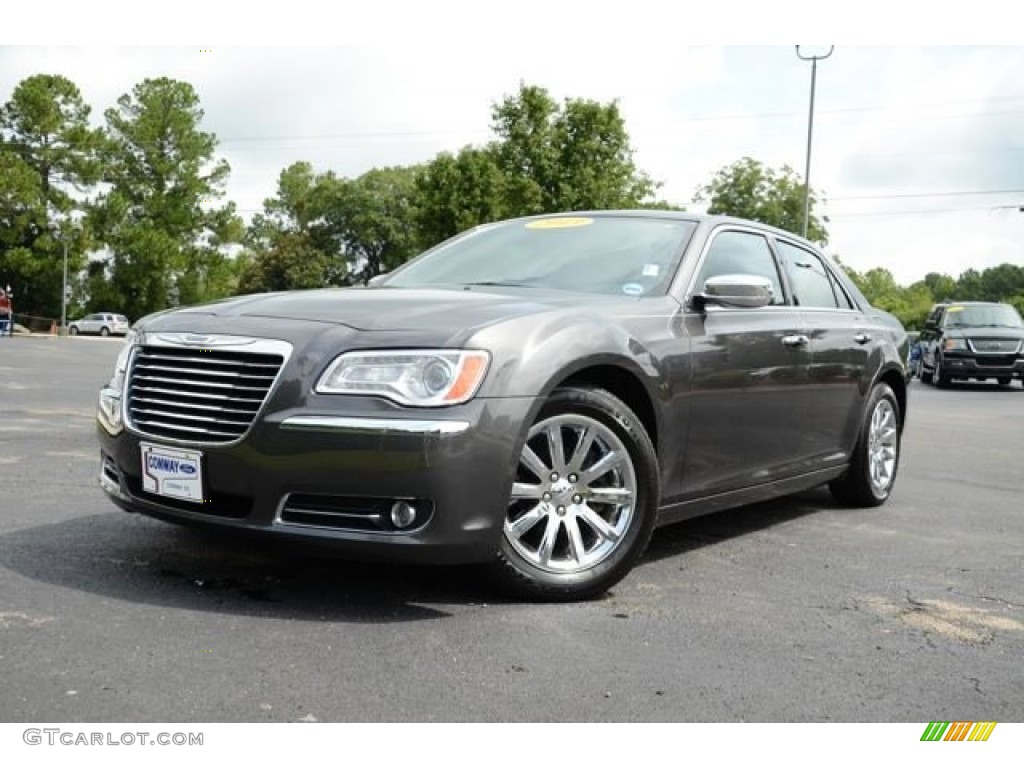 2013 300 C - Granite Crystal Metallic / Black photo #1