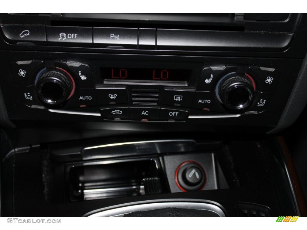 2011 Q5 2.0T quattro - Ice Silver Metallic / Black photo #29