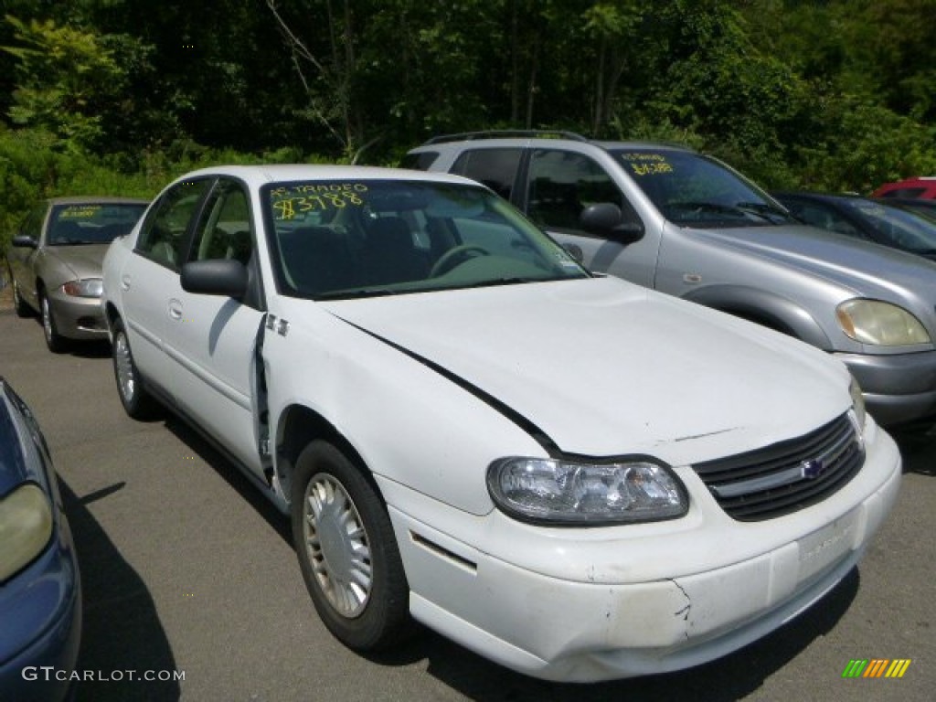 2002 Malibu Sedan - Bright White / Gray photo #1