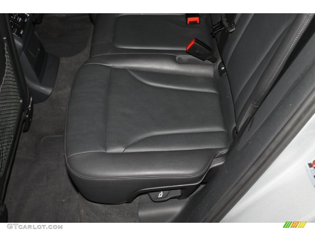 2011 Q5 2.0T quattro - Ice Silver Metallic / Black photo #34