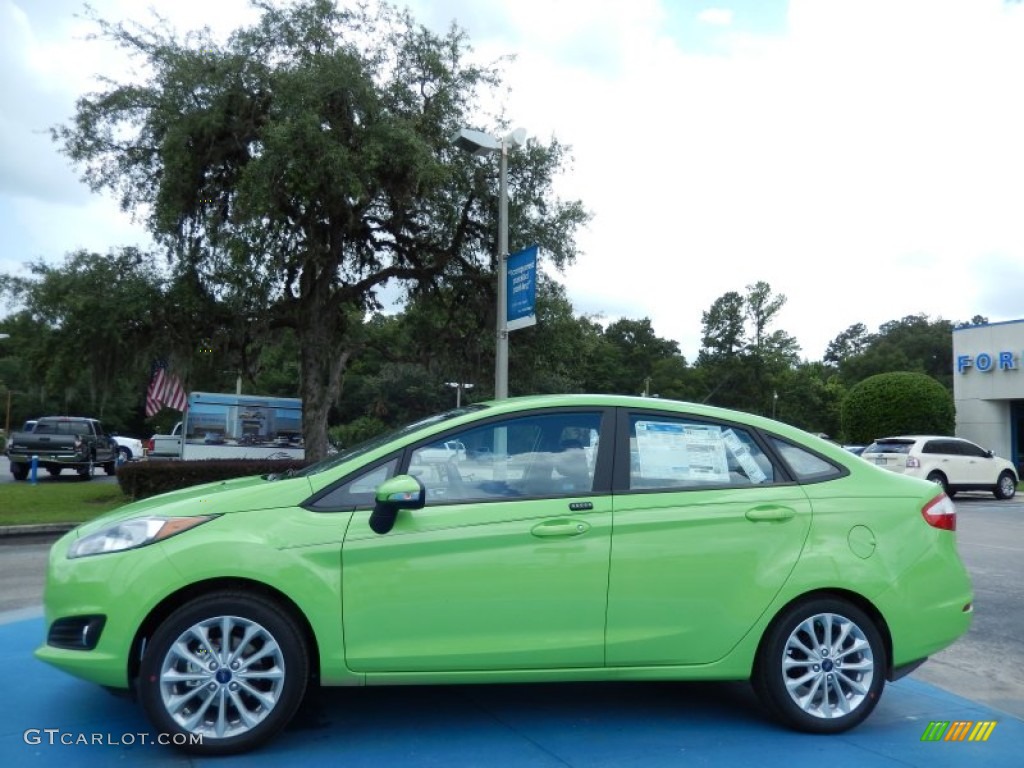 Green Envy 2014 Ford Fiesta SE Sedan Exterior Photo #84122213
