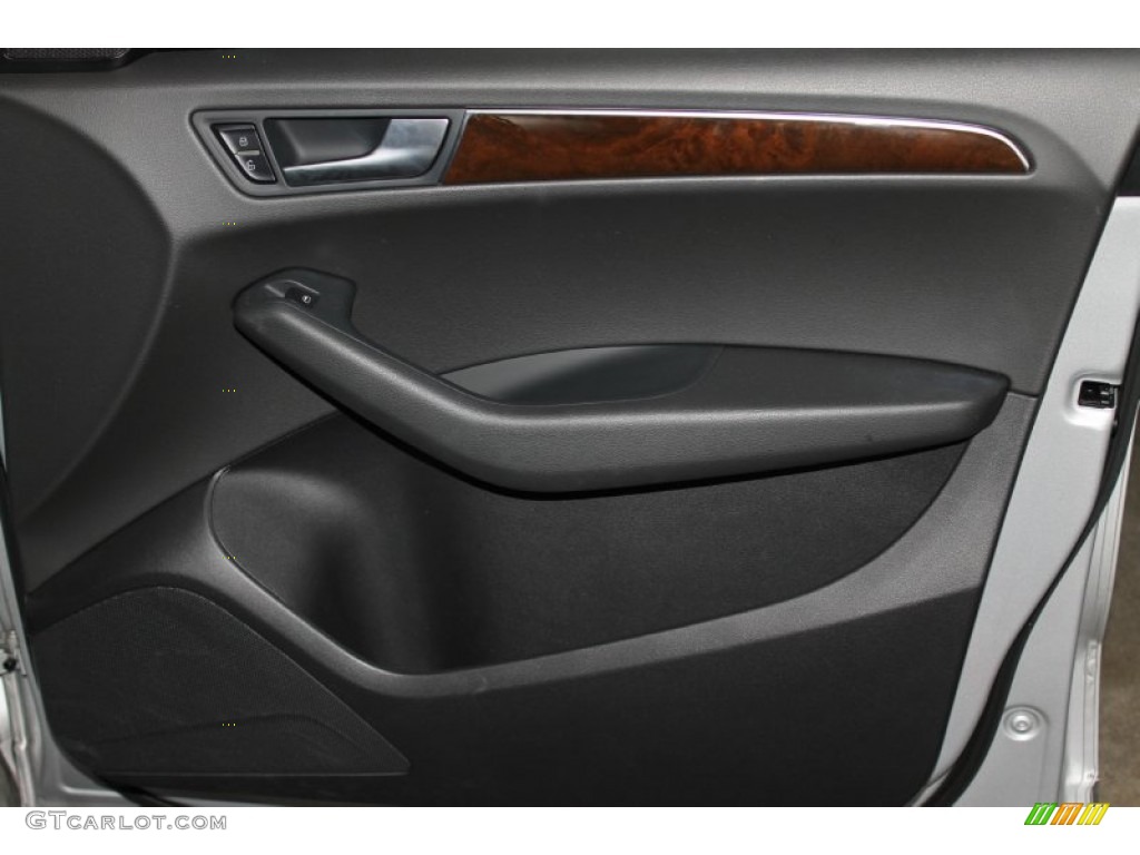 2011 Q5 2.0T quattro - Ice Silver Metallic / Black photo #42